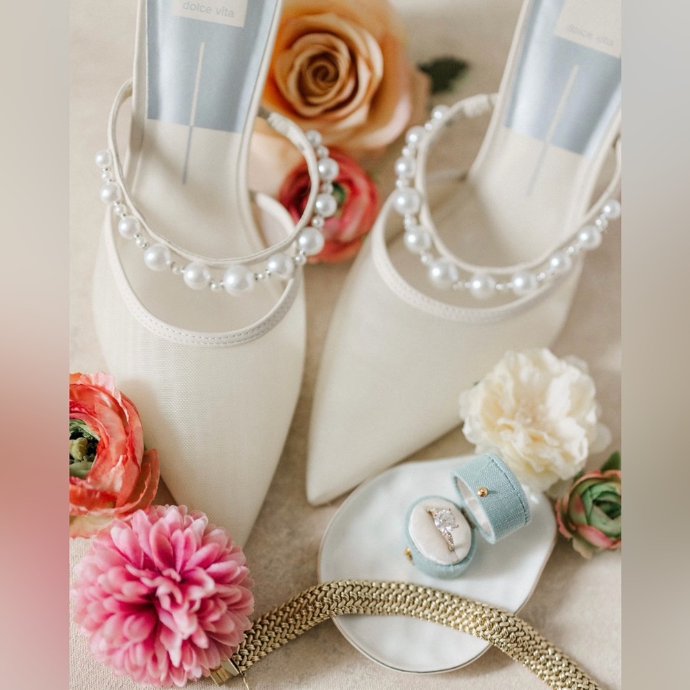 Dolce Vita Kaysie Ivory Mesh Heel